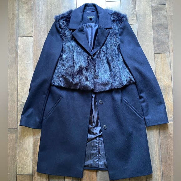 TOPSHOP coat with faux fur. Size US 8. Navy colour. - Picture 6 of 12
